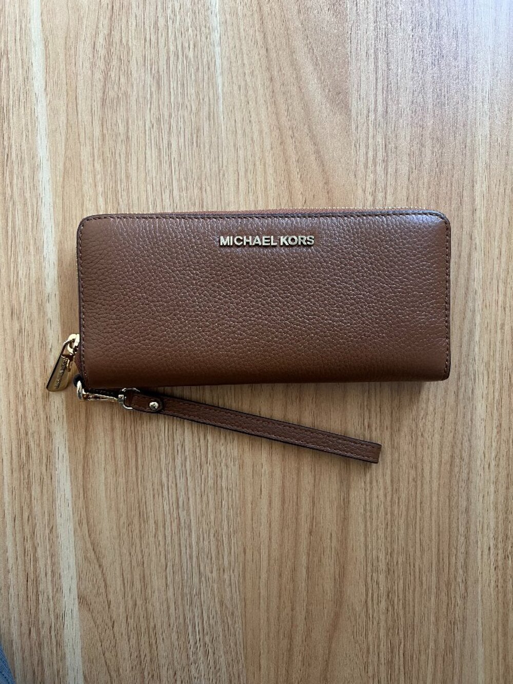 Michael Kors Jet Set Travel Large Continental Pebbled Leather Wallet NWOT